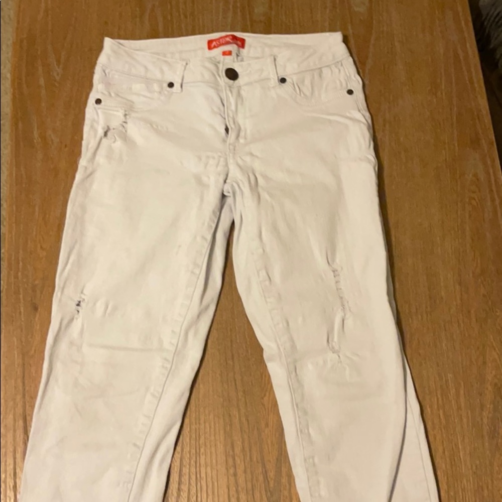 White jeans! Worn multiple time’s good condition